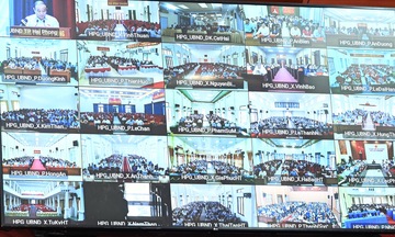 Không khí phấn khởi tiếp xúc cử tri lần đầu tại Hải Phòng sau hợp nhất