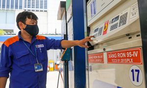 Sau 2 lần giảm liên tiếp, giá xăng ngày mai dự báo tăng trở lại