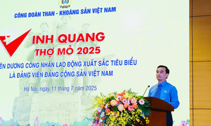 Vinh quang người thợ mỏ: Vững tin tiến bước dưới cờ Đảng