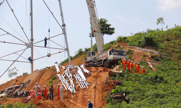 Hình ảnh Dự án đường dây 500kV Lào Cai - Vĩnh Yên chạy đua về đích