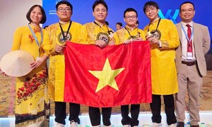 4 học sinh Việt Nam giành Huy chương Vàng Olympic Hóa học Quốc tế 2025