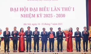 Thủ tướng: Ngành Ngoại giao phải tiên phong trong triển khai đường lối đối ngoại