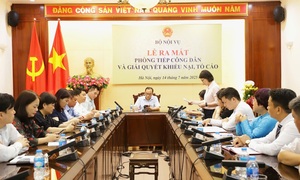 Bộ Nội vụ củng cố đầu mối tiếp nhận và xử lý kiến nghị của người dân