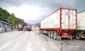 Tin Công Thương 18/7: Gần 2.000 phương tiện chở hàng hóa xuất nhập khẩu thông quan trong ngày tại Lạng Sơn