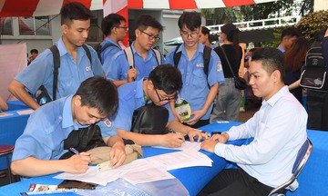 100 doanh nghiệp tuyển dụng 4.200 việc làm tại ngày hội việc làm Cao Thắng