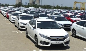 Doanh số các hãng ô tô tăng vọt, thị trường vào đà hồi phục?