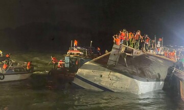 Quảng Ninh: Vẫn nỗ lực tìm kiếm những nạn nhân bị lật tàu trên vịnh Hạ Long