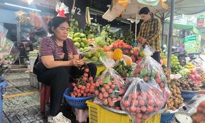 TP. Hồ Chí Minh: Giá trái cây giảm sâu, nhiều nhà vườn trồng nhãn lo thua lỗ