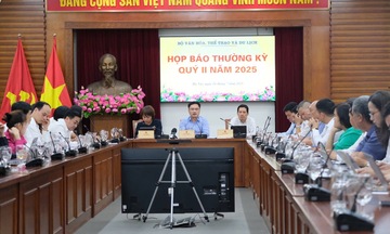 Vụ lật tàu ở vịnh Hạ Long: Không gây hoang mang dư luận