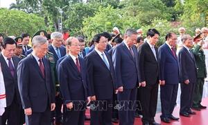 Lãnh đạo Đảng, Nhà nước dâng hương tưởng niệm Anh hùng liệt sĩ nhân dịp 27/7