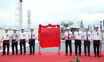 Thanh Hóa: Gắn biển công trình chào mừng Đại hội đại biểu Đảng bộ EVN lần thứ IV