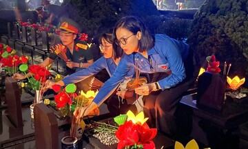Tuổi trẻ Gia Lai thắp nến tri ân các Anh hùng liệt sĩ