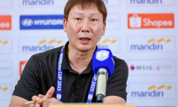 HLV Kim Sang Sik đặt niềm tin vào U23 Việt Nam