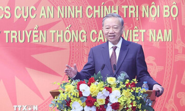 Bảo vệ nền tảng tư tưởng của Đảng, sự đoàn kết thống nhất trong nội bộ và gắn bó máu thịt giữa Đảng với nhân dân