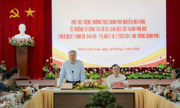 Phó Thủ tướng Thường trực Chính phủ Nguyễn Hòa Bình làm việc tại Huế