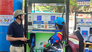 Xăng E10: Niềm tin người tiêu dùng là chìa khóa, chính sách minh bạch là đòn bẩy