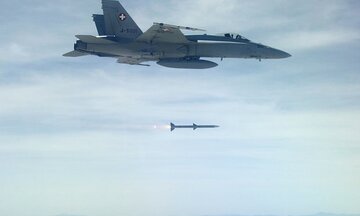 Ukraine sẽ sớm được cung cấp “sát thủ trên không”?