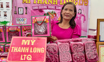 Mì thanh long: Hướng đi mới giúp bà con vùng khó vươn lên làm giàu