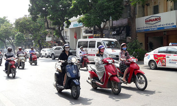 Thời tiết hôm nay 10/8/2025: Hà Nội duy trì thời tiết nắng nóng