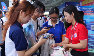 Tuyển sinh trường nghề: Tạo độ phủ từ truyền thông đa tầng