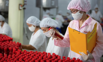 Điều gì đang buộc ngành F&B thay đổi bao bì nhanh chưa từng có?