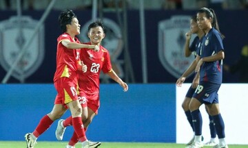 Tuyển nữ Việt Nam thắng Thái Lan 1-0, dẫn đầu bảng A