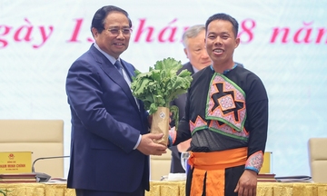 Thủ tướng: Tạo phong trào giảm nghèo, làm giàu từ tài nguyên bản địa
