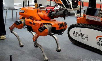 Robot, UAV hiện đại góp mặt tại triển lãm quốc tế về phòng cháy, chữa cháy