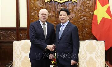 Chủ tịch nước Lương Cường tiếp Đại sứ Phần Lan Keijo Norvanto