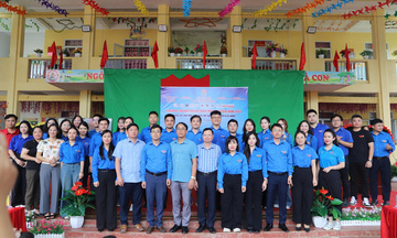 Thanh niên Công Thương chung tay xóa nhà tạm ở Tuyên Quang