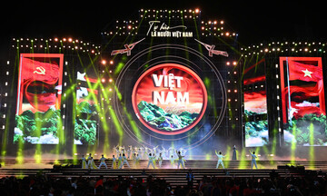 Những khoảnh khắc ấn tượng tại Chương trình 'Tự hào là người Việt Nam'