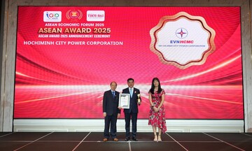 EVNHCMC được vinh danh Top 10 doanh nghiệp tiêu biểu ASEAN 2025