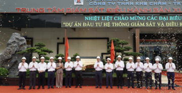 TKV gắn biển công trình chào mừng Đại hội đại biểu Đảng bộ Chính phủ