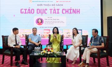 Phát hành bộ sách 'Giáo dục tài chính' đầu tiên cho học sinh phổ thông