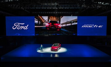 Ford tung bộ đôi Mustang Mach-E và Territory mới, đáp ứng cả phong cách lẫn tiện nghi