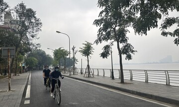 Thời tiết hôm nay 23/8/2025: Hà Nội có mưa rào và dông