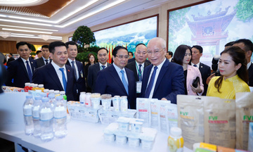 Cơ hội lịch sử từ sự dịch chuyển dòng chảy thương mại toàn cầu