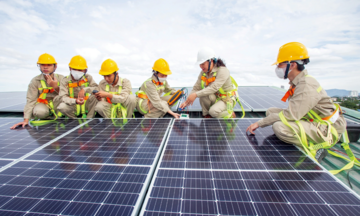 Năng lượng tái tạo và bài toán nhân lực chất lượng cao