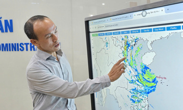  Bão số 5 rất đặc biệt, cường độ mạnh, tốc độ nhanh