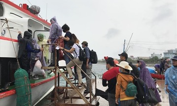 Ứng phó bão số 5: Sơ tán, đảm bảo an toàn tuyệt đối cho khách du lịch