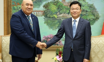 Phó Thủ tướng Lê Thành Long tiếp Giám đốc WHO khu vực Tây Thái Bình Dương