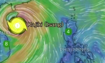 Khi các 'thánh dự' phát tán livestream bão: Vi phạm pháp luật!