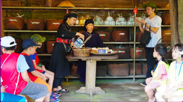 Hương trà, sắc núi và giấc mơ thoát nghèo của bà con dân tộc thiểu số