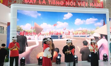 Khối báo chí được quan tâm tại Triển lãm thành tựu đất nước