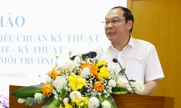 Tăng trưởng và bảo vệ môi trường: Cần đi đôi như 'chân ga và phanh'