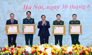 MB đón nhận Huân chương Bảo vệ Tổ quốc hạng Nhất