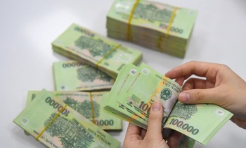 Người dân hưởng lợi kép từ quà Quốc khánh và ưu đãi ngân hàng