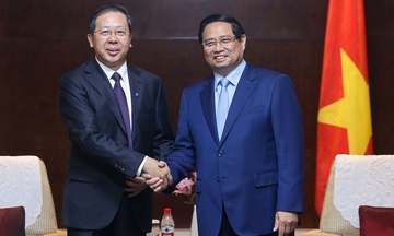 Thủ tướng tiếp các tập đoàn hàng đầu Trung Quốc, thúc đẩy hợp tác năng lượng, giao thông xanh
