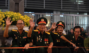 Tri ân cựu chiến binh bằng hàng ghế ưu tiên xem diễu binh, diễu hành A80