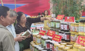 Chủ sản phẩm OCOP bất ngờ vì sự quan tâm của người tiêu dùng Thủ đô